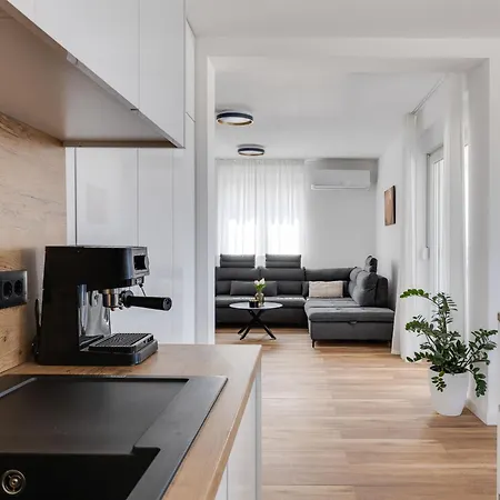 Nik By Interhome Nyaraló Škabrnje